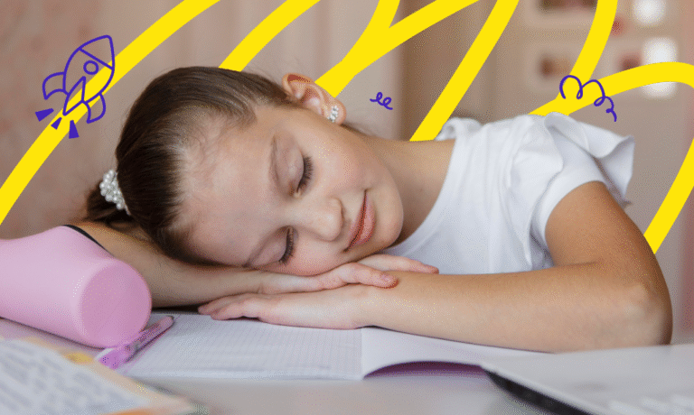 הקשר בין שינה לציונים של ילדך